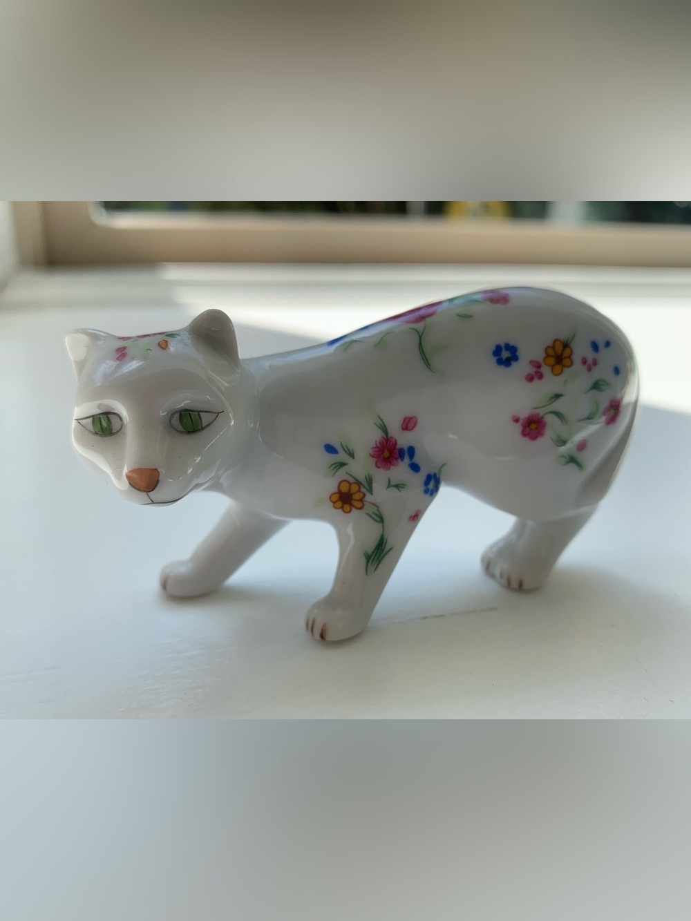 Vintage Franklin Mint Curio Cabinet Cats 1986 Faience Porcelain Figurine